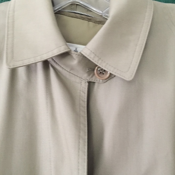 LONDON FOG TRENCH -BELTED -PEPLEM SPLIT BACK COLLAR- ZIP IN LINING LONG SZ 10 P - Picture 7 of 7